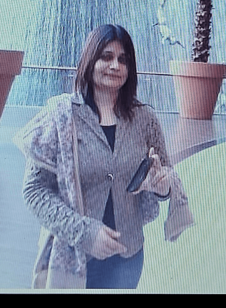 Portrait of Shahla Asif