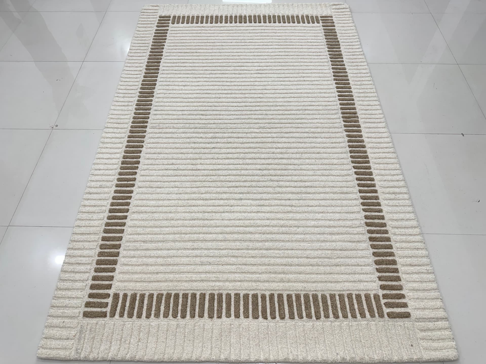 Handtufted Modern - Design 14