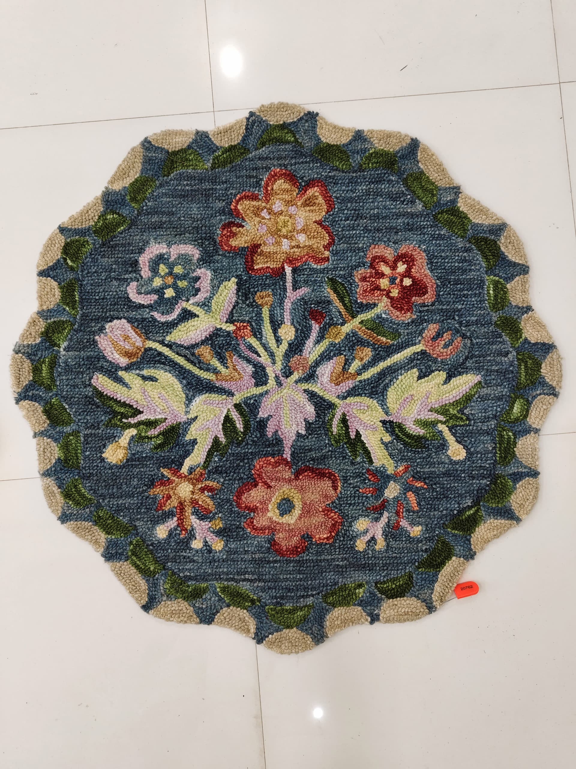 Handtufted Scatter - Design 10