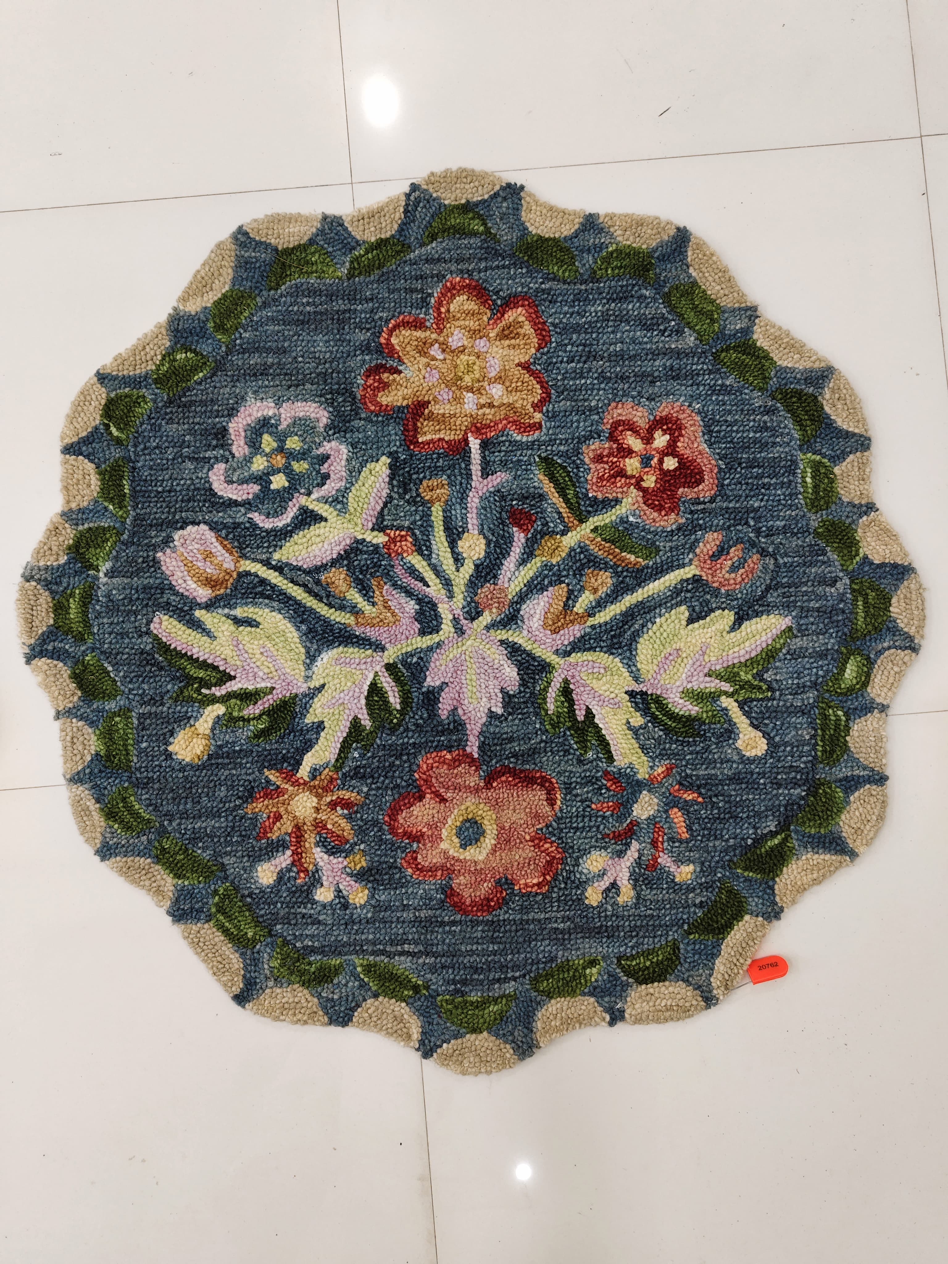 Handtufted Scatter - Design 10