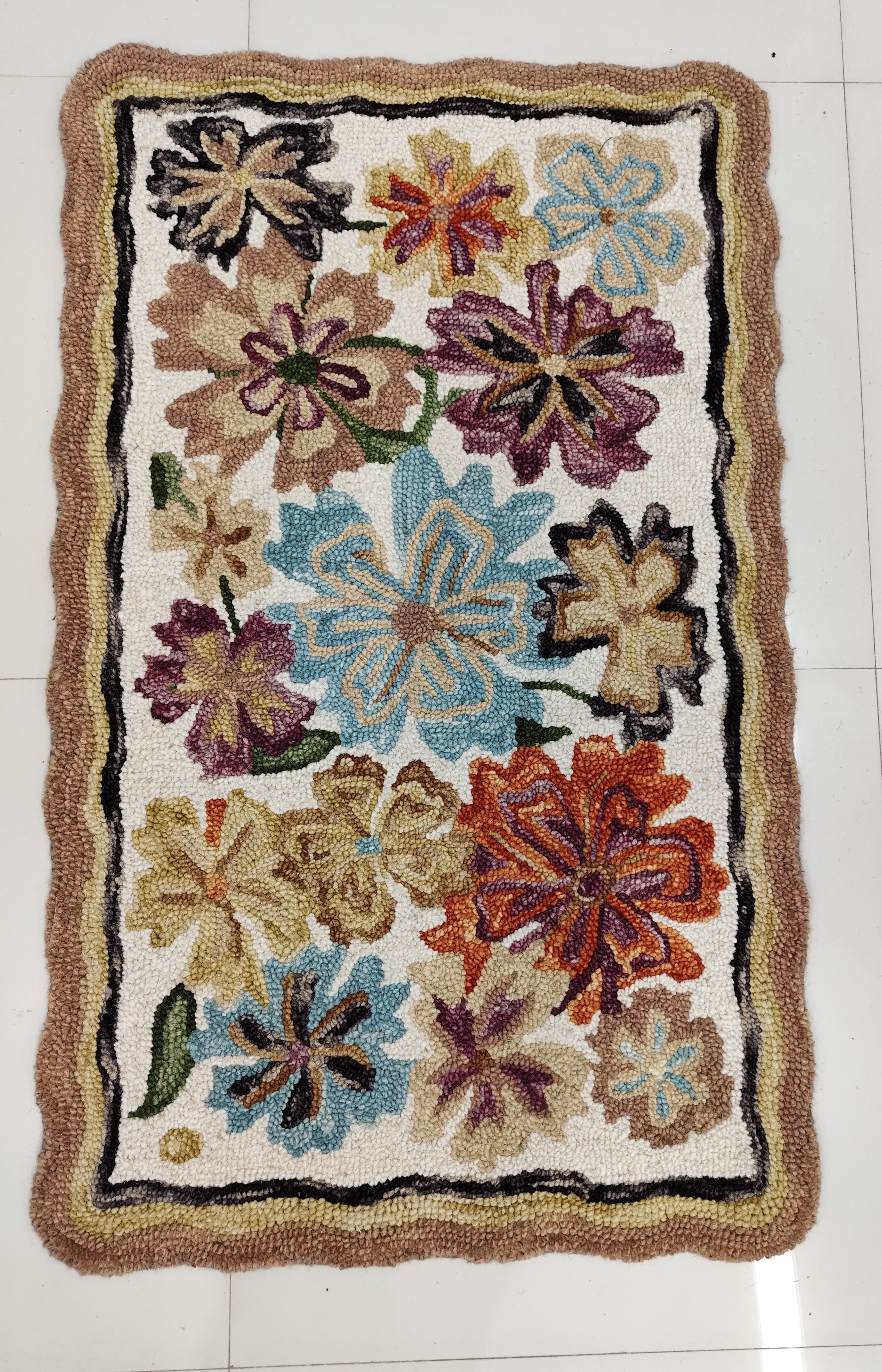 Handtufted Scatter - Design 12