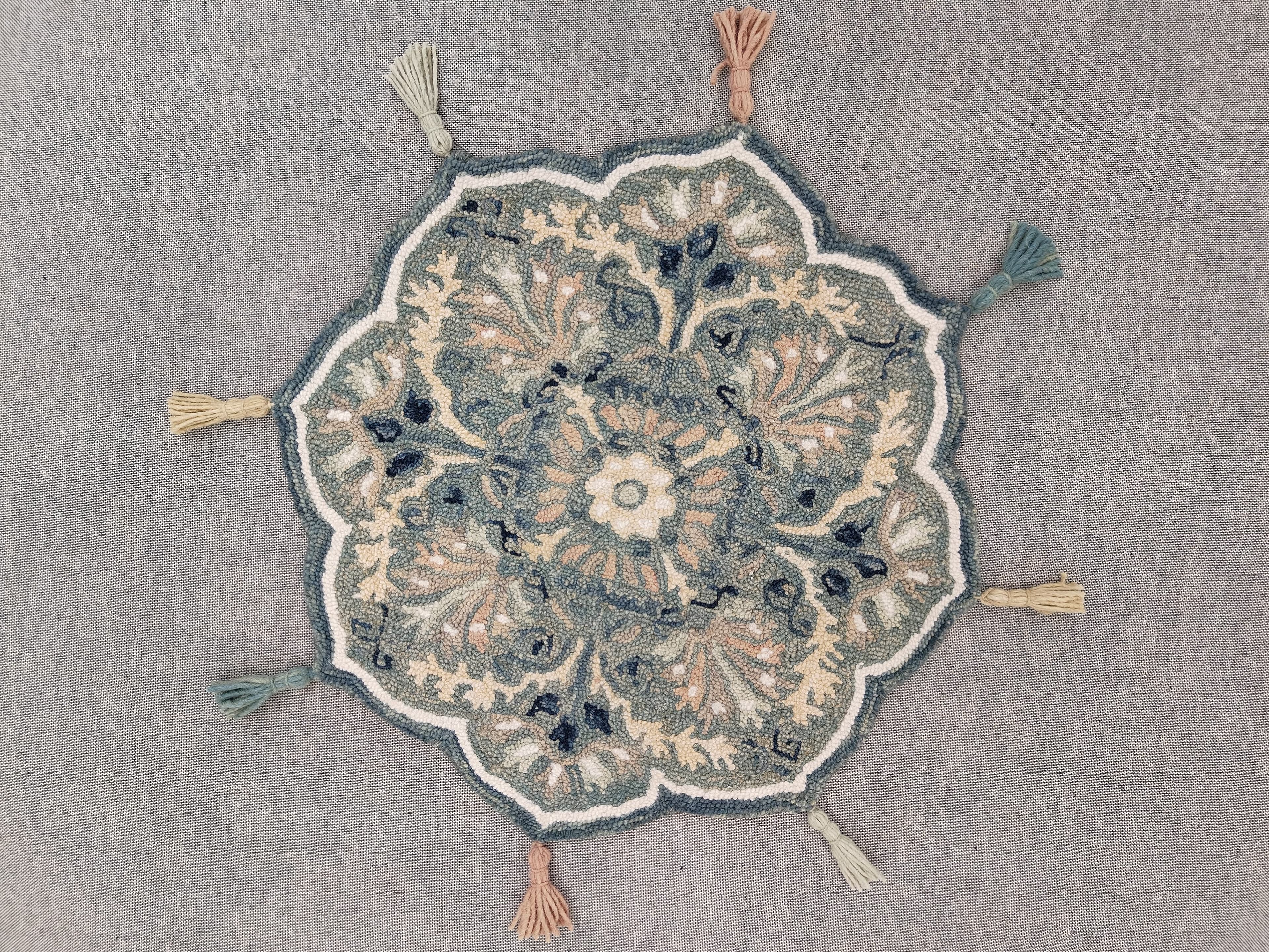 Handtufted Scatter - Design 19
