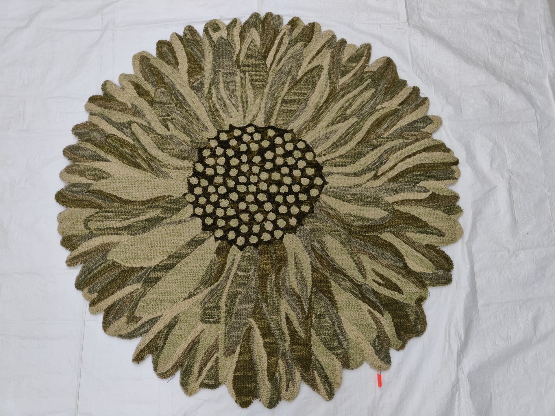 Handtufted Scatter - Design 4
