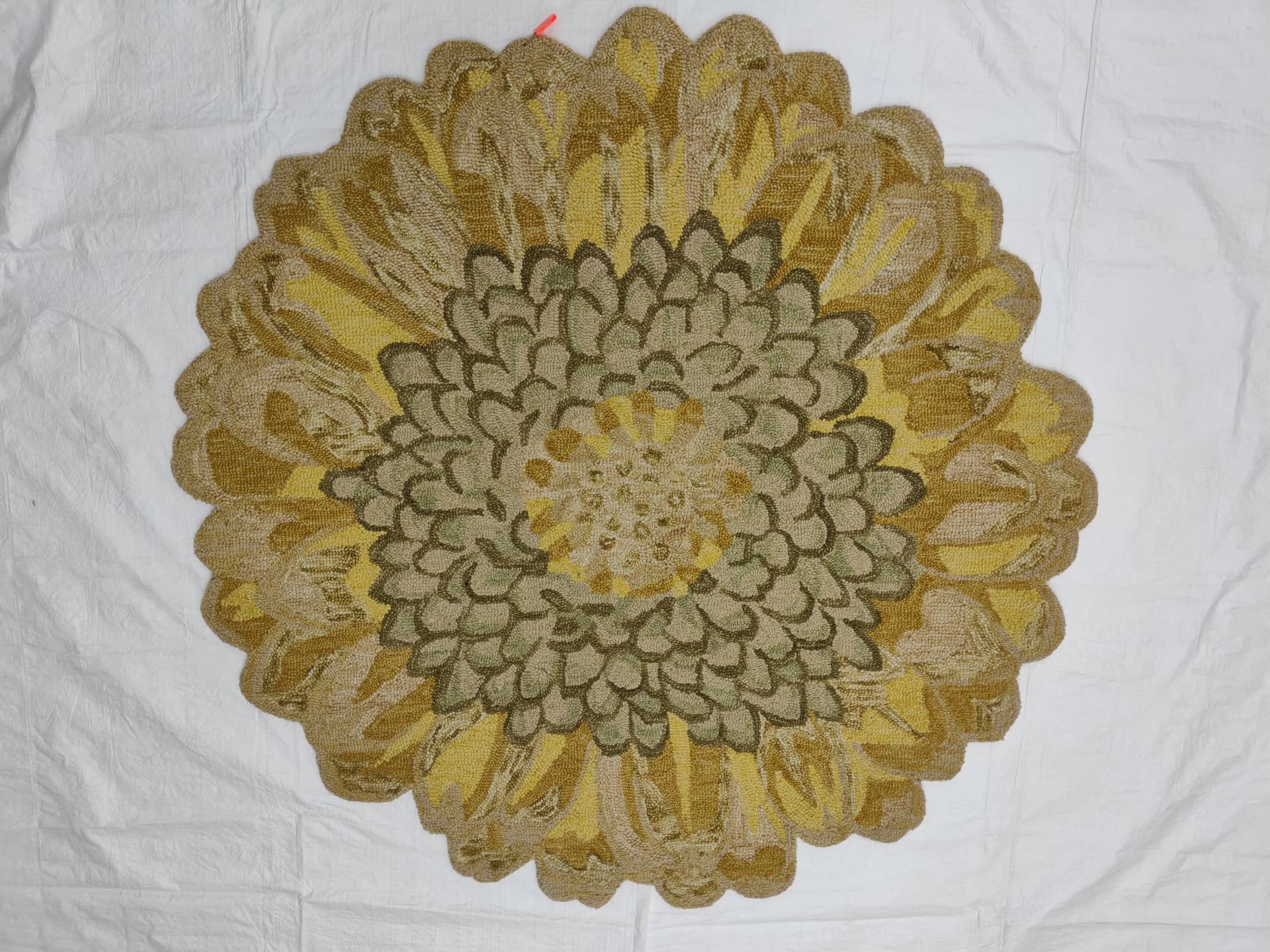Handtufted Scatter - Design 5