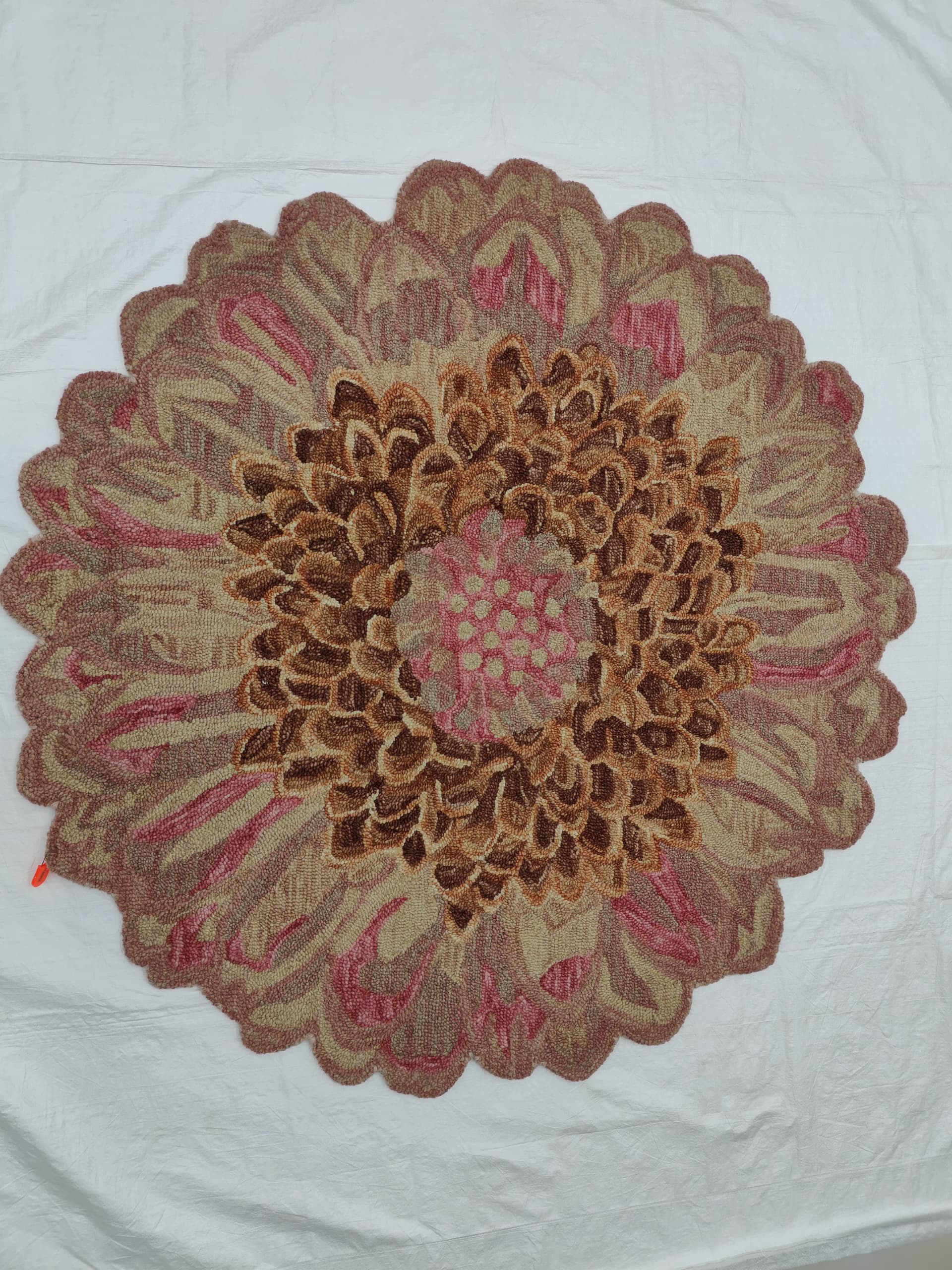 Handtufted Scatter - Design 6