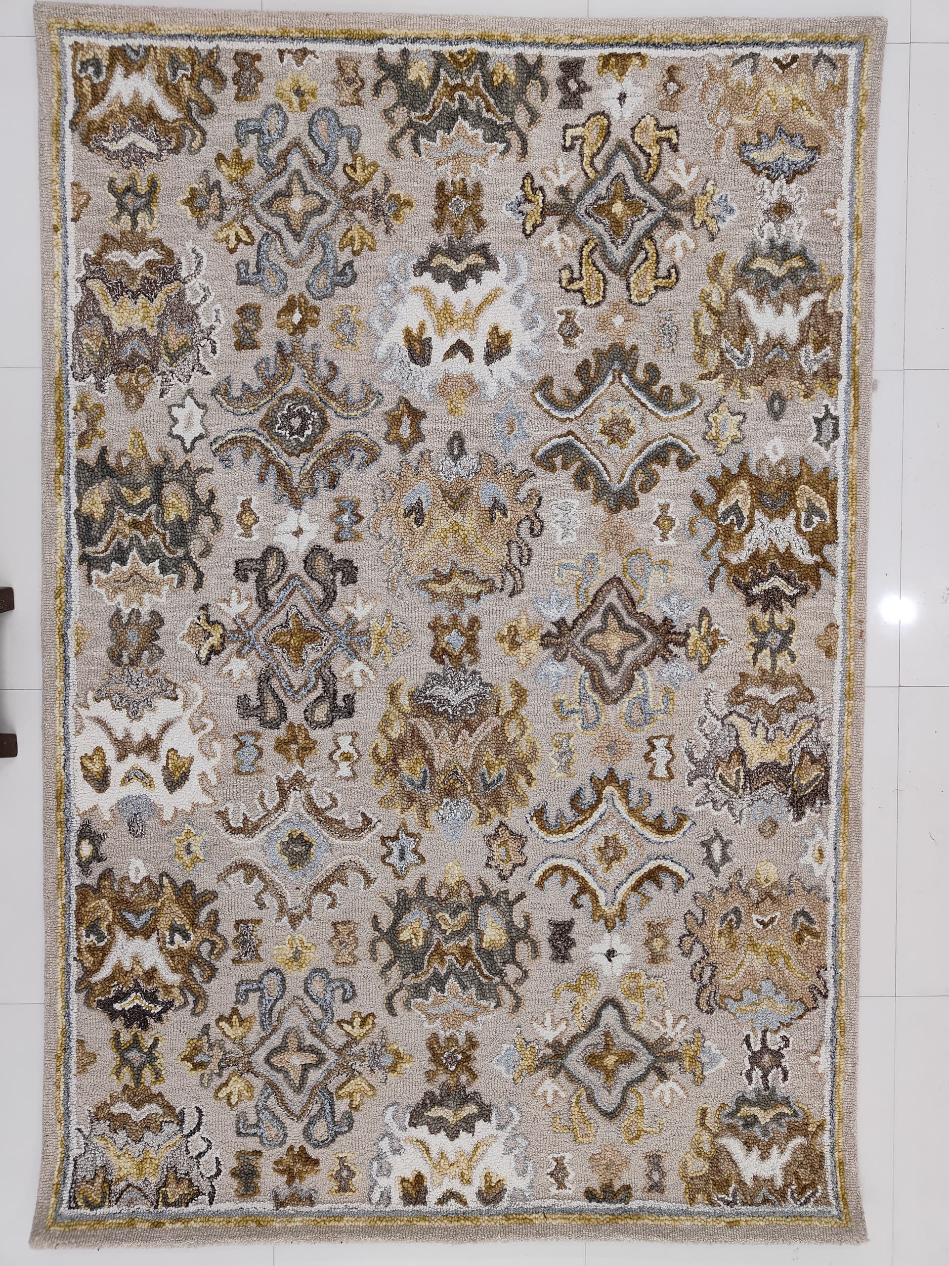 Handtufted Traditional - Design 11