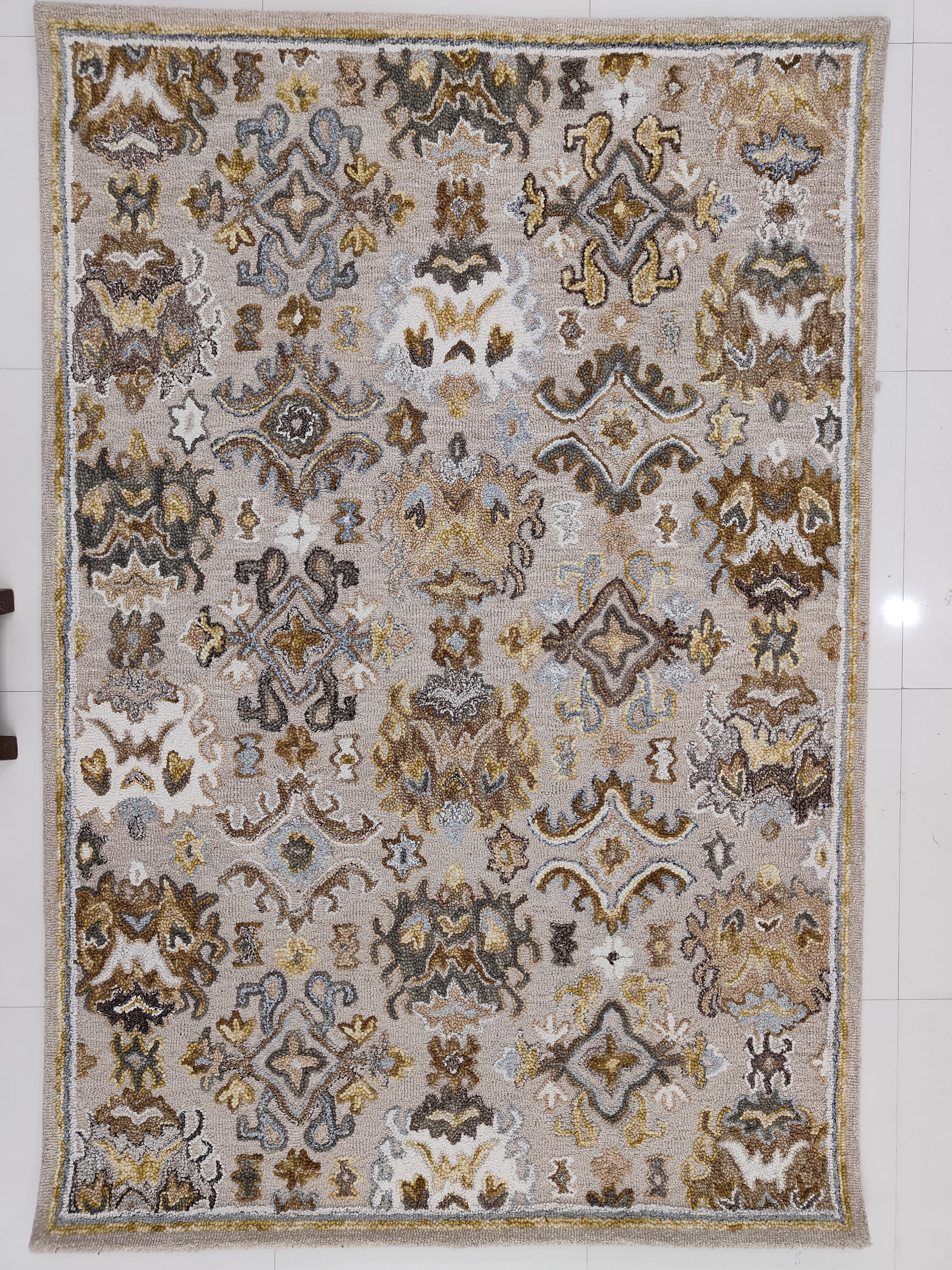 Handtufted Traditional - Design 11
