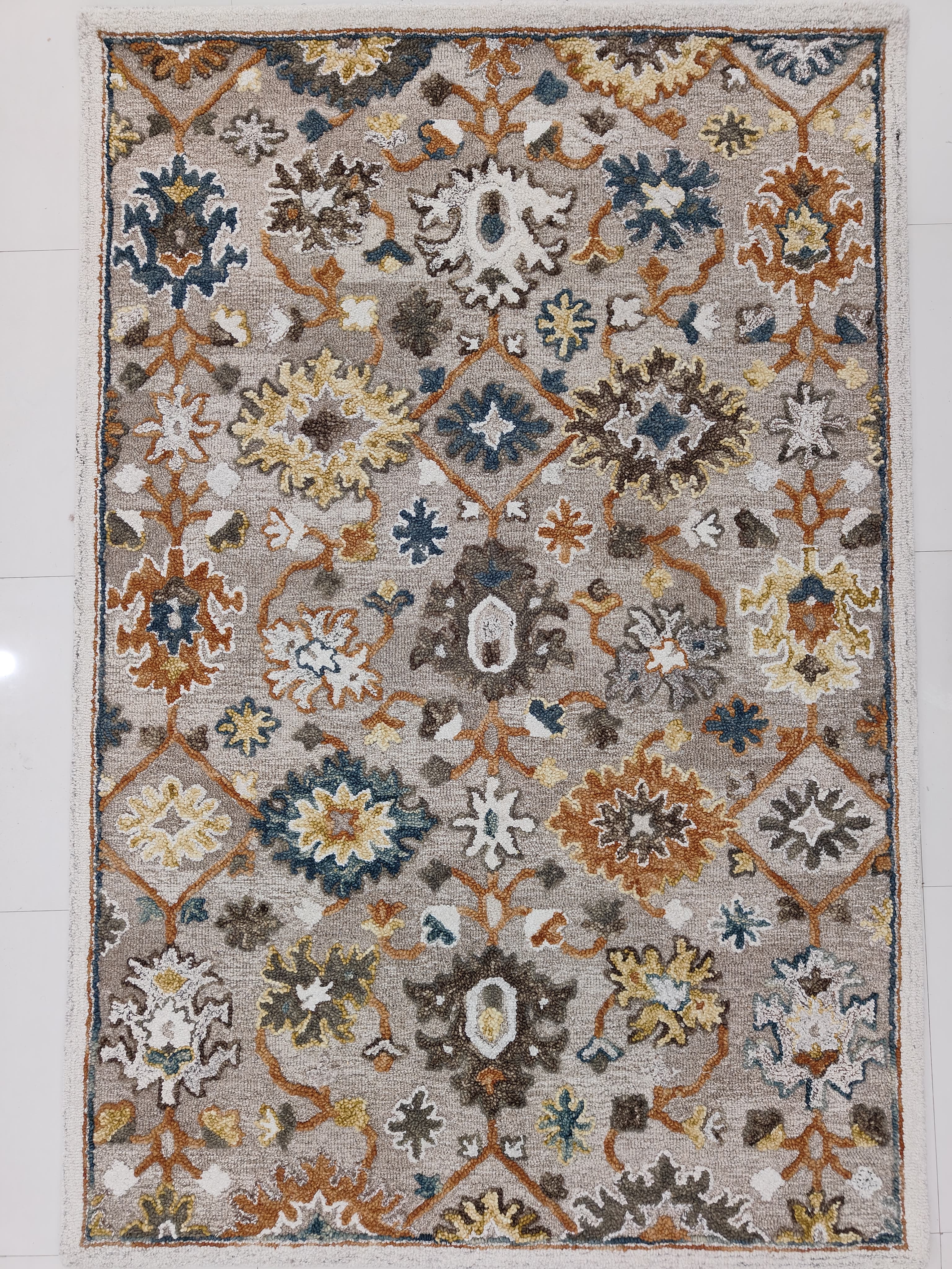 Handtufted Traditional - Design 16