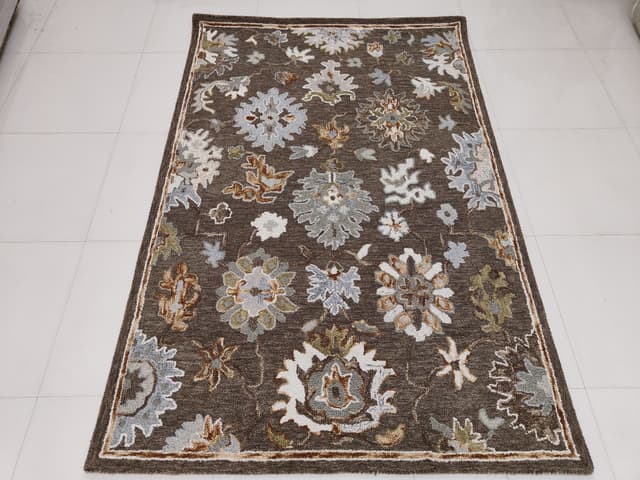 Handtufted Traditional - Related Design 21
